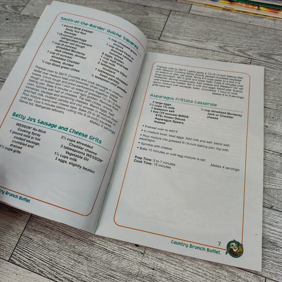 One-Dish‎ Meals Cookbook Booklet Famous Brand Name Recipes - Picture 4 of 9